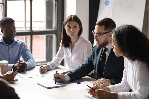 4-Core-Business-Intelligence-Challenges---Jenn-Bresnick-600x400